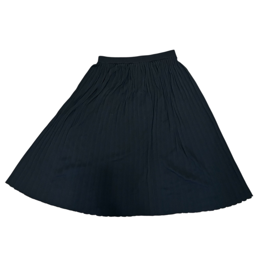 ✨ Black pleated midi skirt✨